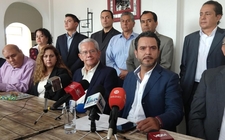 Images_143356_thumb_villalobos-adan-grupo-personas-cercanas_0_57_1280_796