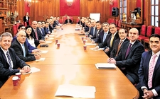 Images_161246_thumb_lopez-obrador-representantes-iniciativa-privada_125_0_1275_793