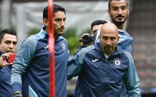 Images_164922_thumb_oscar-perez-con-cruz-azul-1_0_44_902_562