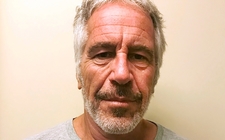 Images_166033_thumb_multimillonario-jeffrey-epstein-hallado-vida_0_70_800_498