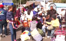 Images_166960_thumb_venezolanos-agolpado-carretera-bloqueado-circulacion_0_0_440_274