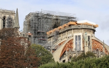 Images_169212_thumb_hierros-retorcidos-andamiaje-metalico-derretido_0_22_958_595