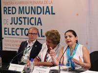 Images_170314_thumb_magistrada_m%c3%b3nica_soto_fregoso_red_mundial_de_justicia_electoral_3a_plenaria(2)