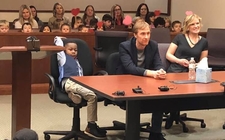 Images_171735_thumb_michael-padres-companeros-apoyan-facebook_0_45_750_467