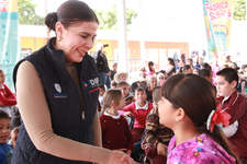 Images_171964_thumb_lleva_dif_estatal_alegr%c3%ada_navide%c3%b1a_a_m%c3%a1s_de_40_mil_en_15_municipios_(6)_(1)