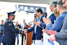 Images_174980_thumb_entrega_de_patrullas_(9)