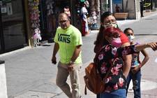 Images_183237_thumb_ciudadanos_dejan_el_cubrebocas