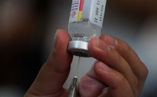 Images_188132_thumb_presidente-lamento-lados-burocracias-vacunas_0_0_1200_747