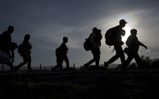 Images_190353_thumb_biden-pide-interrumpir-programa-quedate