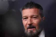 Images_222427_thumb_banderas