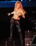 Images_758_thumb_shakira
